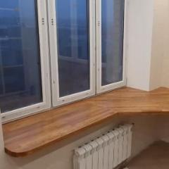 Подоконник из сращенного дуба для гостиной 2600х500х40 мм