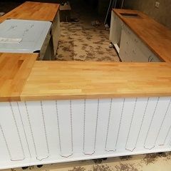 Барная стойка из сращенного бука для кухни